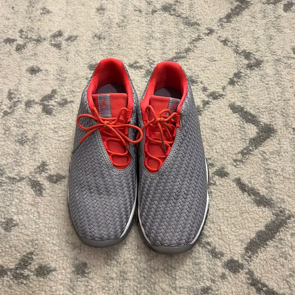 Jordan Futures equivalent to a woman’s 6.5